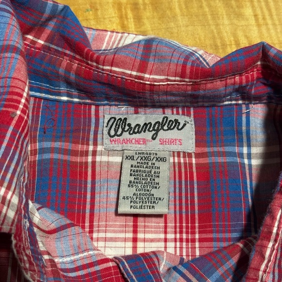 Wrangler Red and Blue Checkered Casual Shirt - Picture 4 of 4